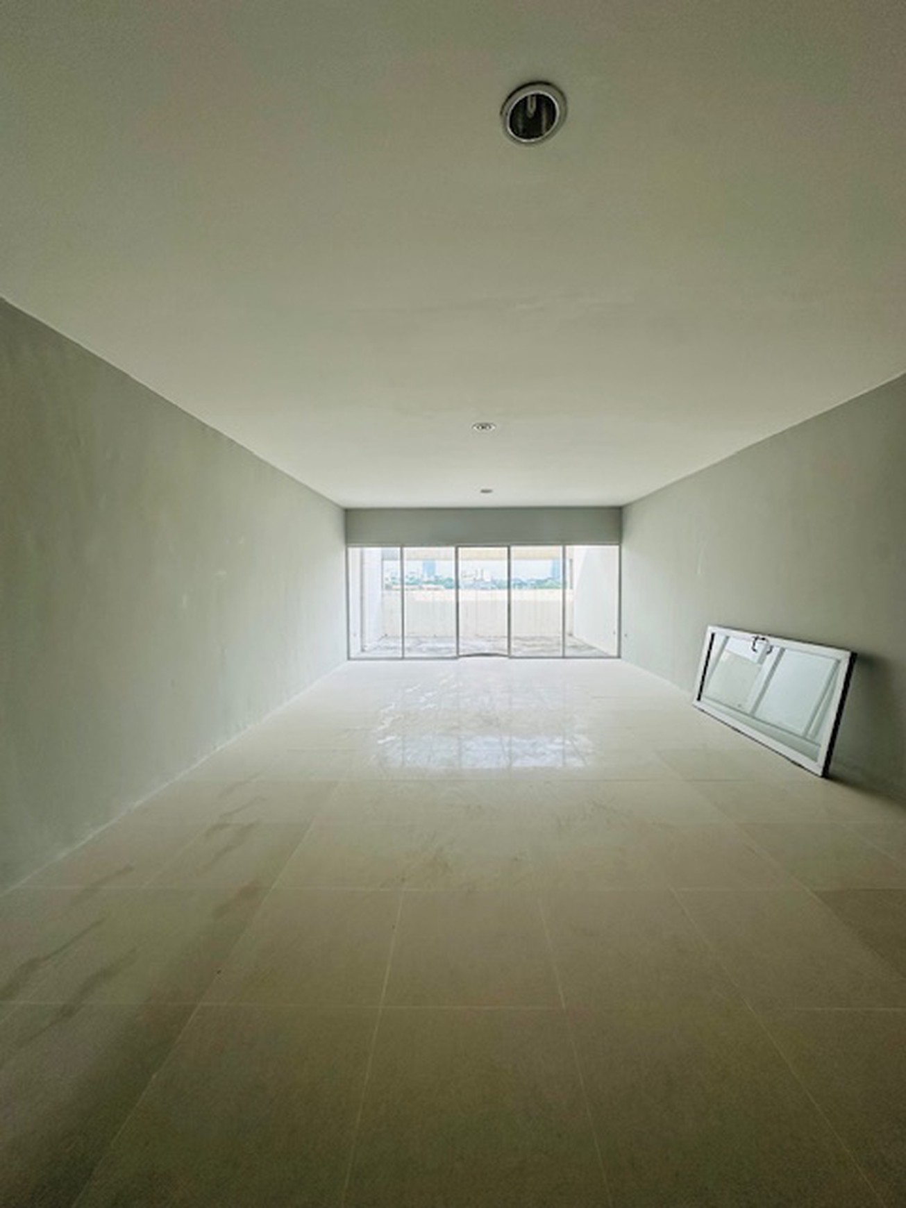 Disewakan Ruko 5 Lantai  jl pondok indah arteri