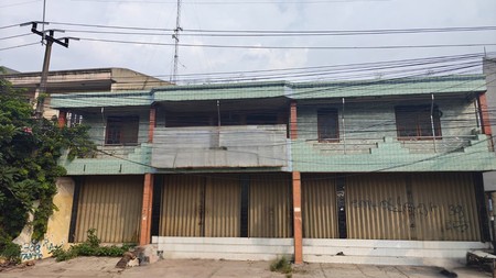 Ruko 3 Lantai Strategis di Jl. Layang, Dekat SGC Cikarang - Cocok untuk Usaha & Investasi!