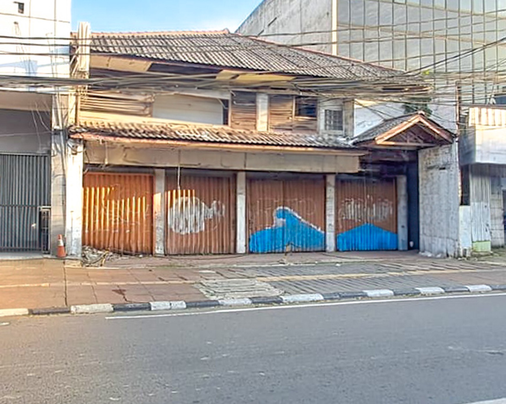 RUKO SANGAT STRATEGIS DI DAERAH PETOJO DEKAT GAMBIR, TANAH ABANG, MONAS