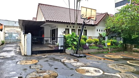Rumah Minimalis 1,5 Lantai Luas 339 m2 Akses Bagus Dekat Citos