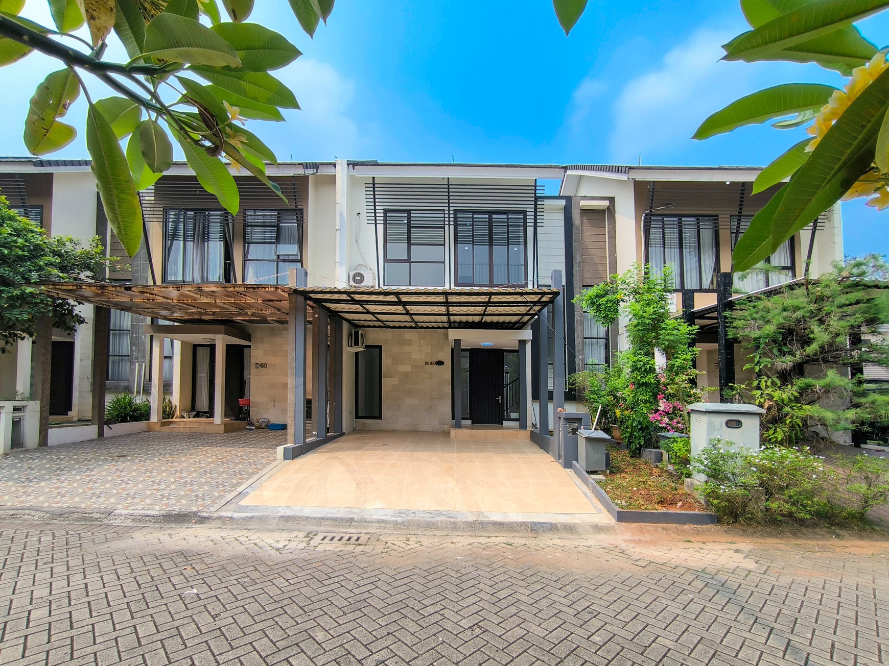 Rumah Bagus Terawat dan Siap Huni di Discovery Terra, Bintaro Jaya Sektor 9