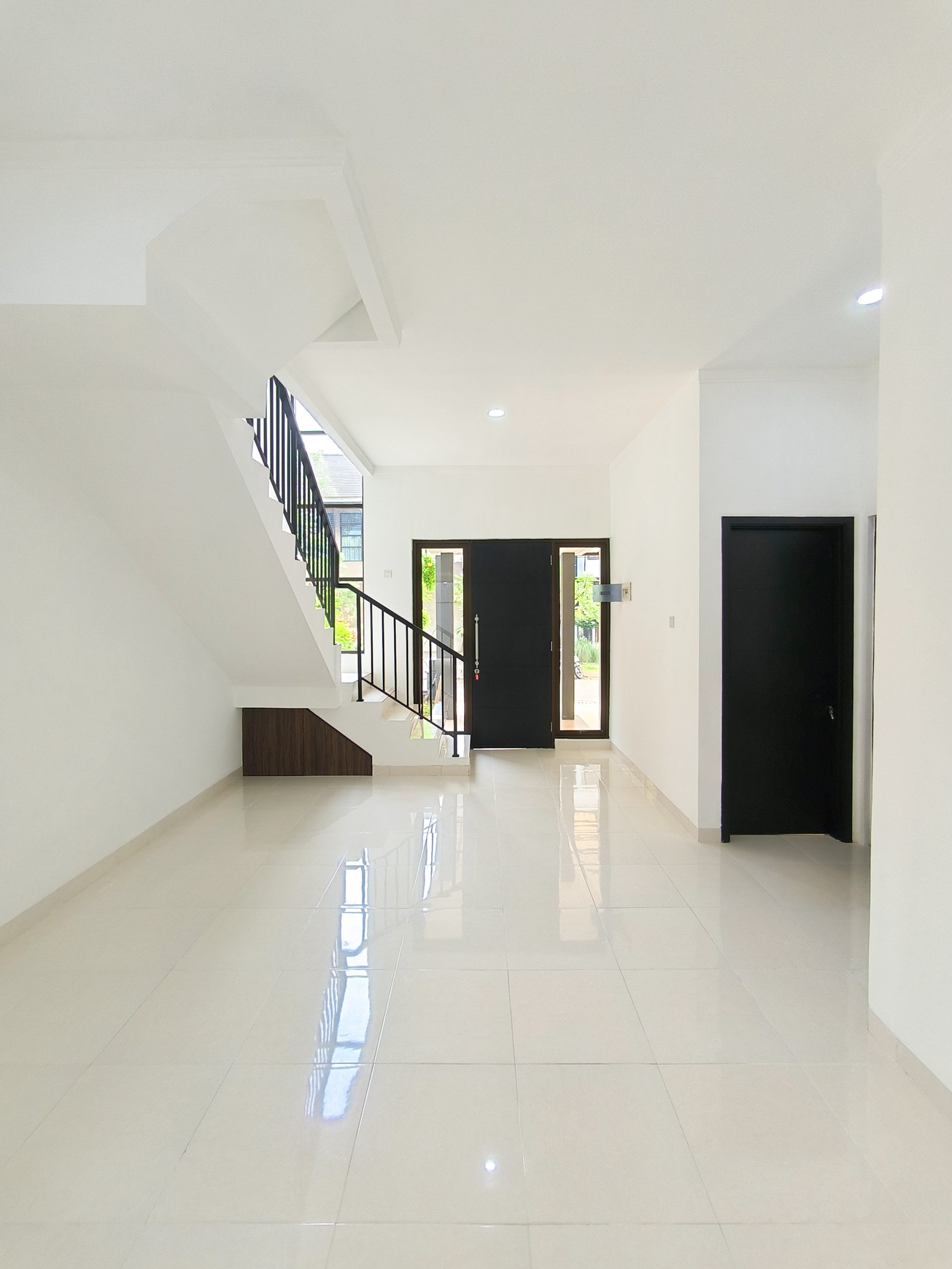 Rumah Bagus Terawat dan Siap Huni di Discovery Terra, Bintaro Jaya Sektor 9