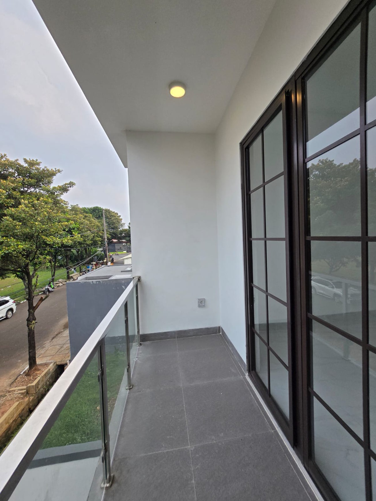 Rumah Bagus Brand New Siap Huni dan Asri di Graha Bintaro, Tangerang Selatan