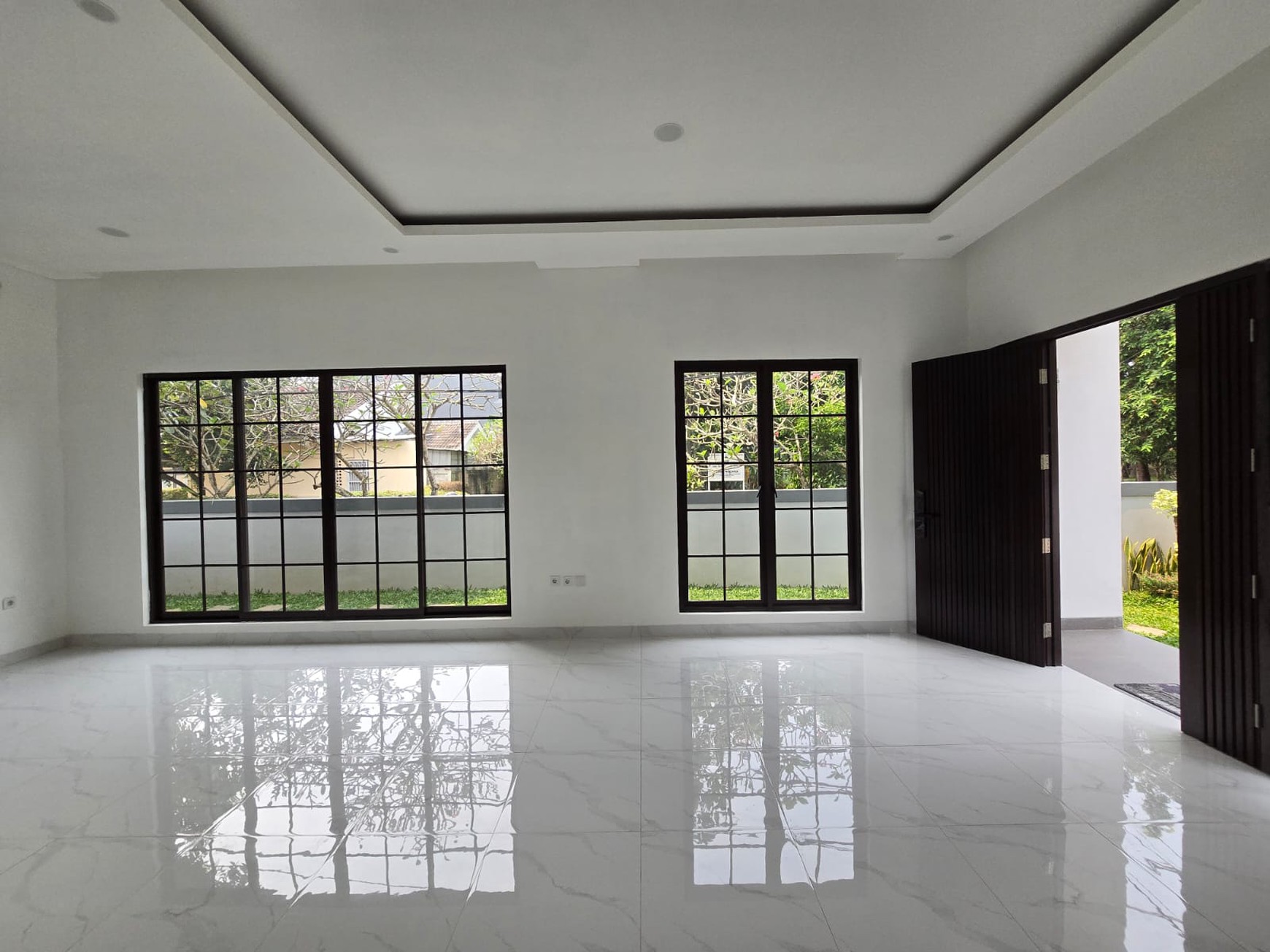 Rumah Bagus Brand New Siap Huni dan Asri di Graha Bintaro, Tangerang Selatan