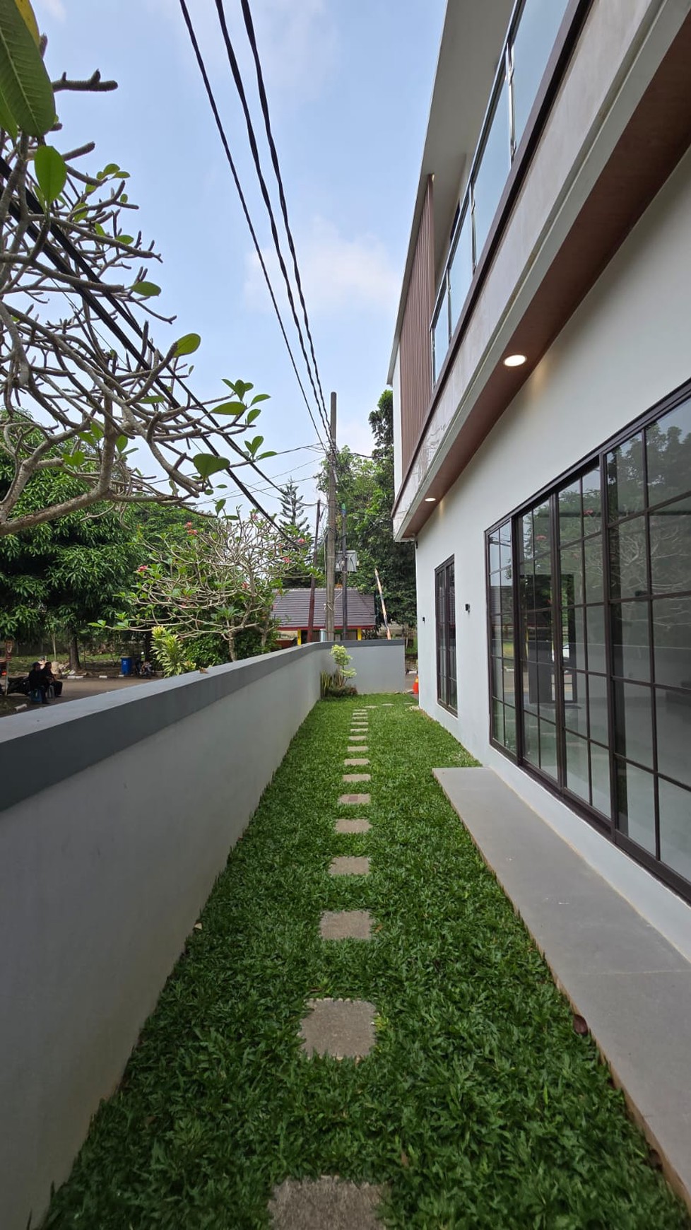 Rumah Bagus Brand New Siap Huni dan Asri di Graha Bintaro, Tangerang Selatan