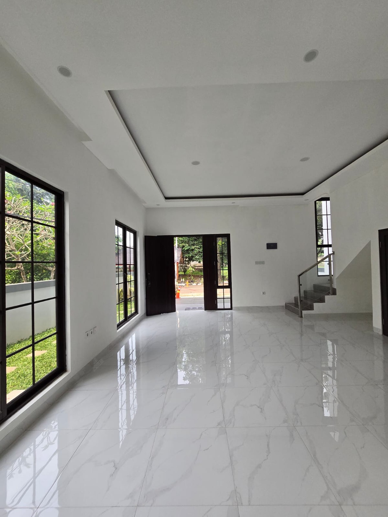 Rumah Bagus Brand New Siap Huni dan Asri di Graha Bintaro, Tangerang Selatan