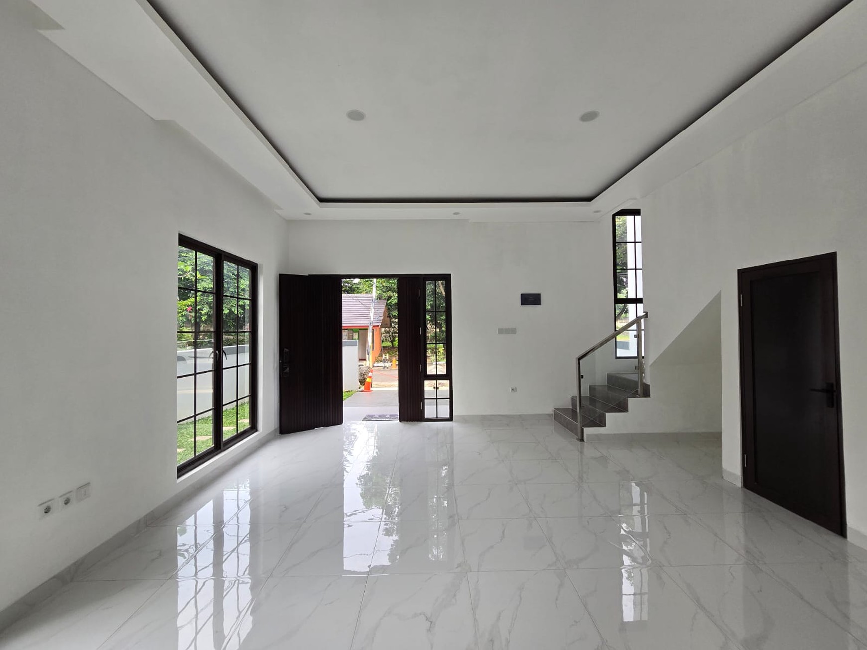 Rumah Bagus Brand New Siap Huni dan Asri di Graha Bintaro, Tangerang Selatan