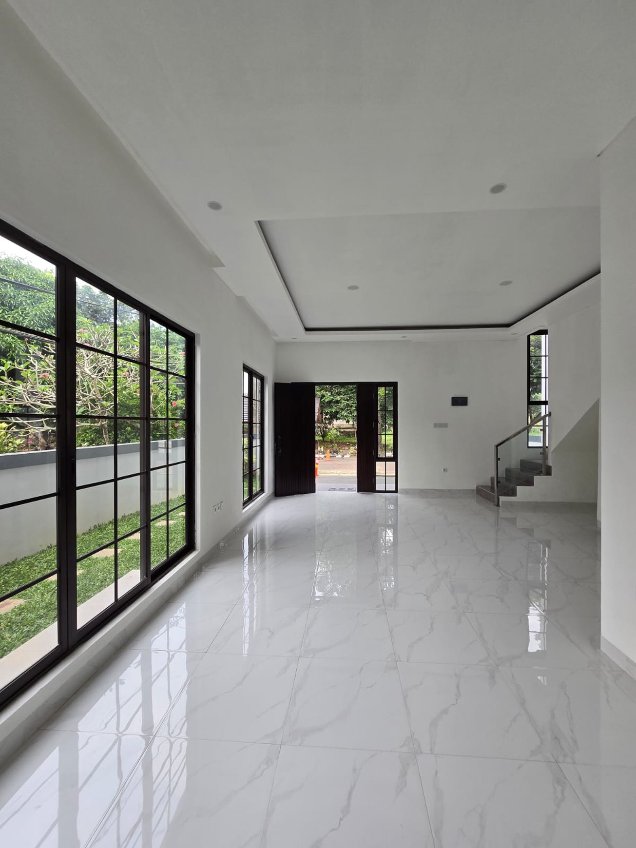 Rumah Bagus Brand New Siap Huni dan Asri di Graha Bintaro, Tangerang Selatan