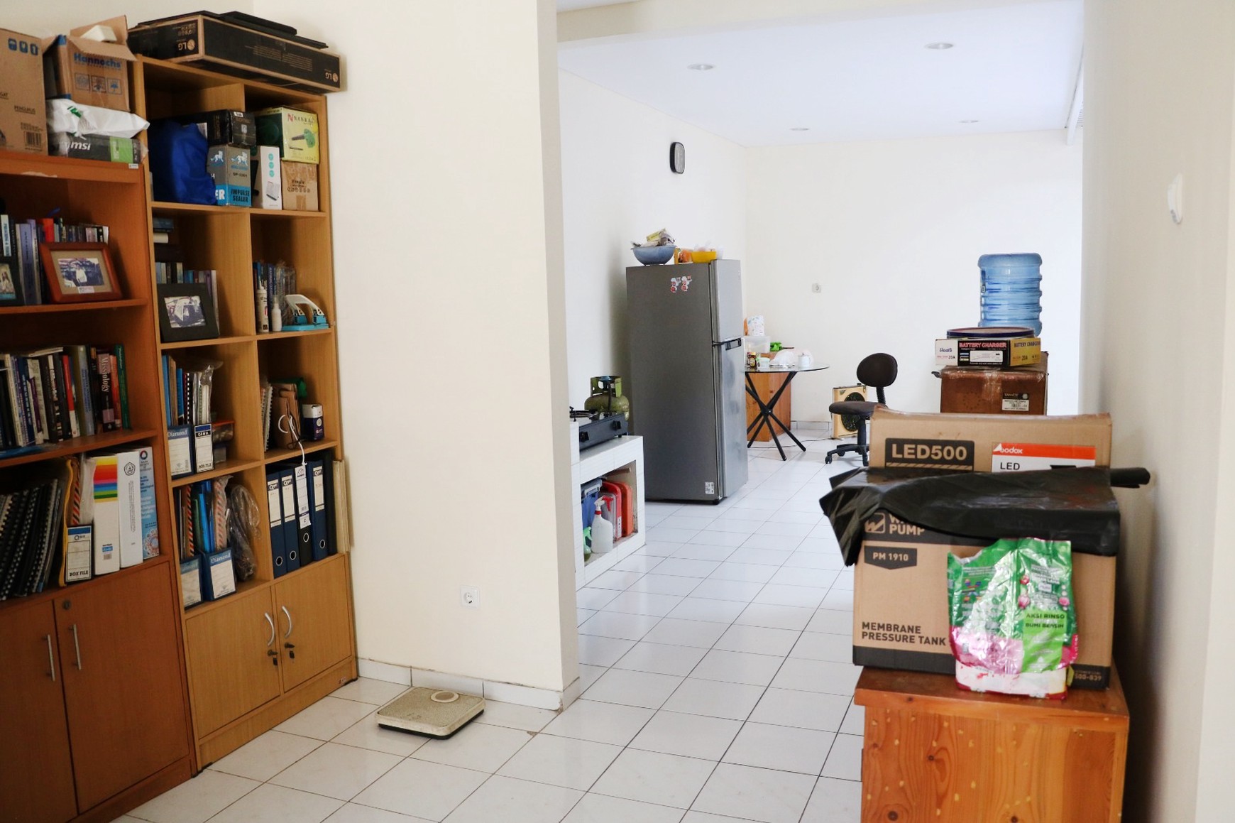 Rumah Bagus Siap Huni di Lingkungan Asri di Bougenville Loka, Graha Raya, Bintaro Jaya