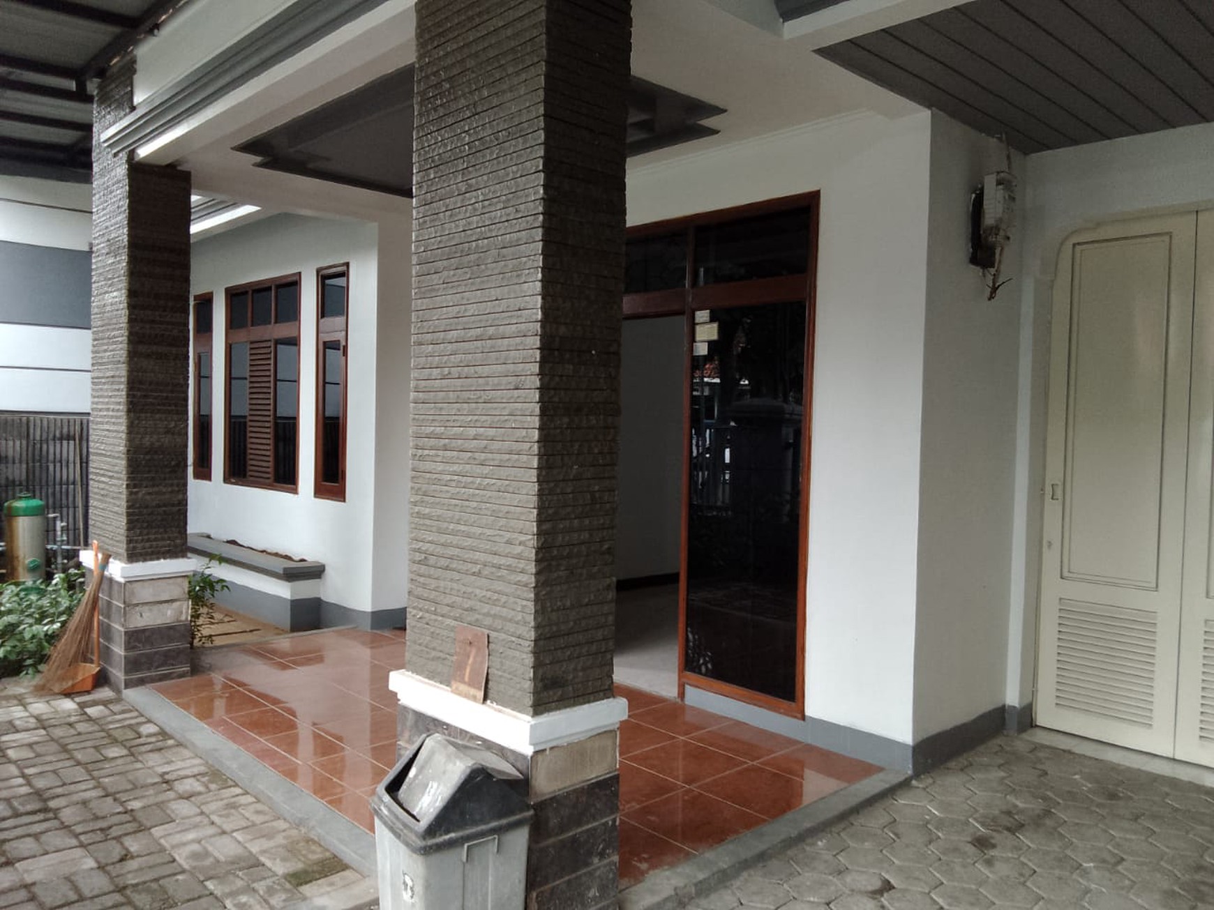 Rumah Luas & Nyaman di Komplek Parakan Waas, Bandung