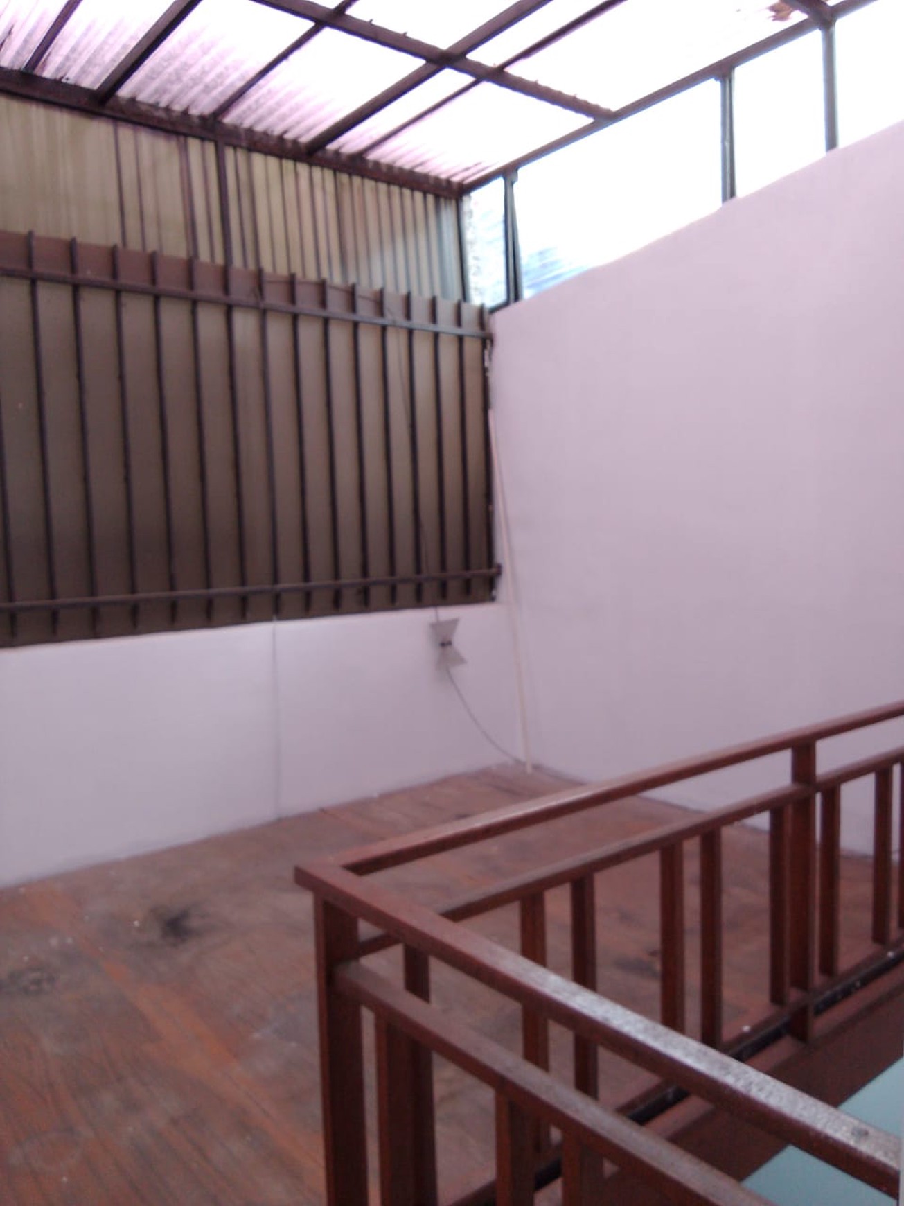 Rumah Luas & Nyaman di Komplek Parakan Waas, Bandung