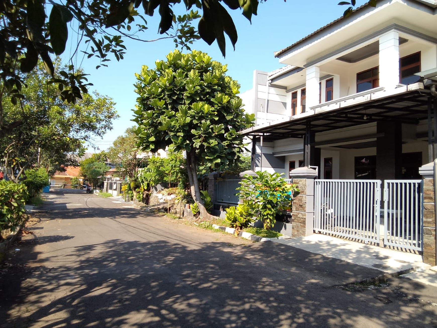 Rumah Luas & Nyaman di Komplek Parakan Waas, Bandung