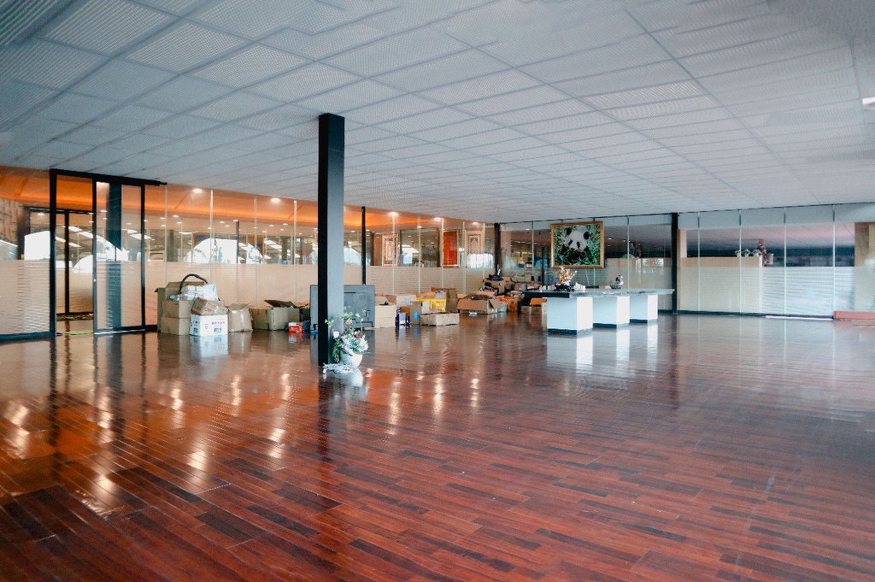 Investasi Menarik, Workshop + Showroom + Office + Gudang di Pesing, Kapuk. Jakarta Barat
