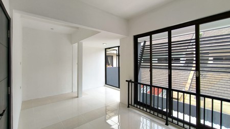 Dijual Cepat Rumah dalam cluster,Jalan lebar di Bintaro Jaya 9