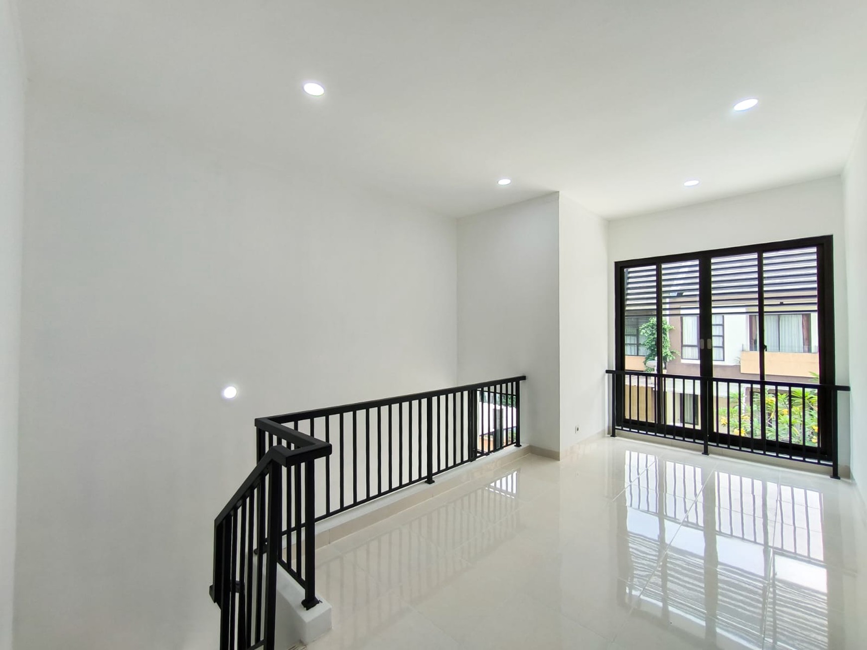 Dijual Cepat Rumah dalam cluster,Jalan lebar di Bintaro Jaya 9