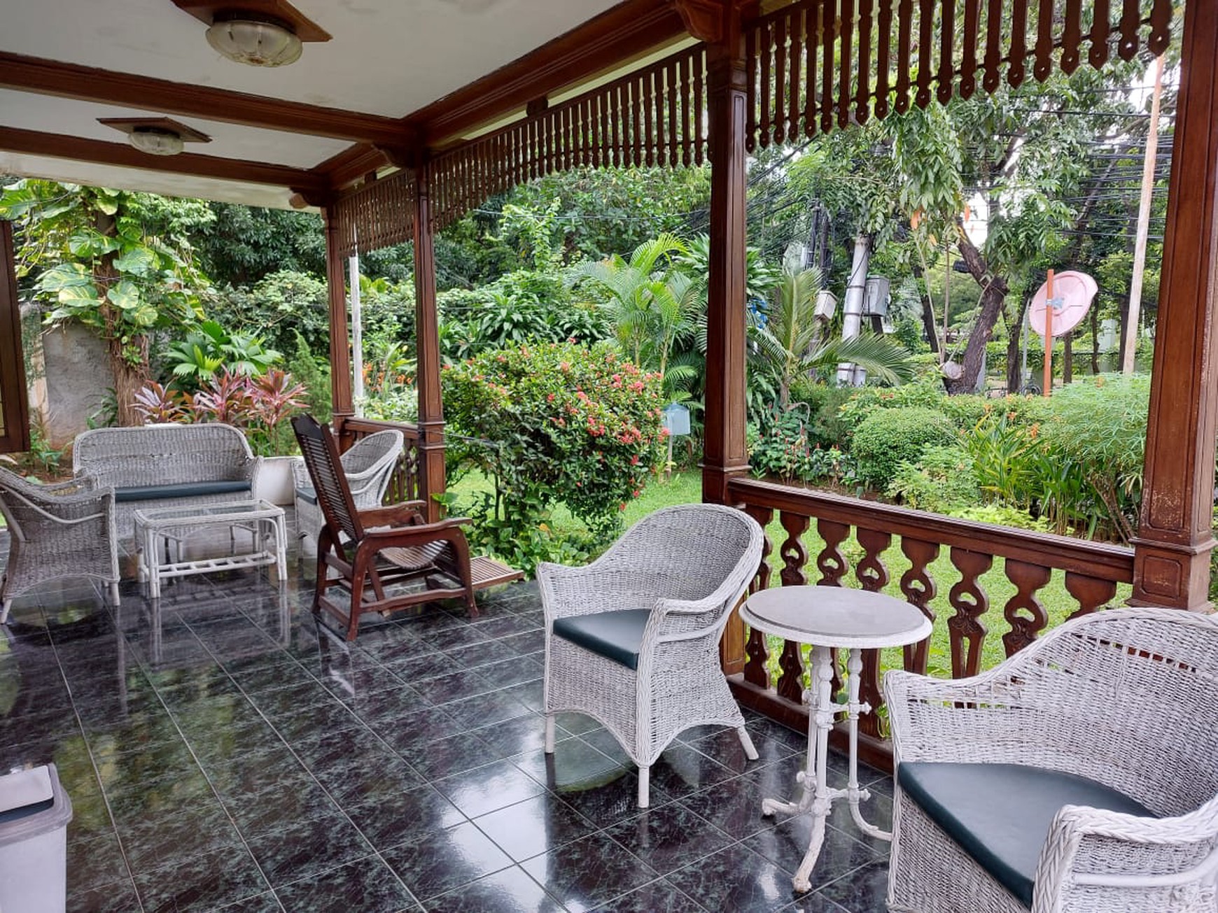 Rumah Mewah Luas di Menteng Jakarta Pusat LT 980 LB 488 Lokasi Stategis
