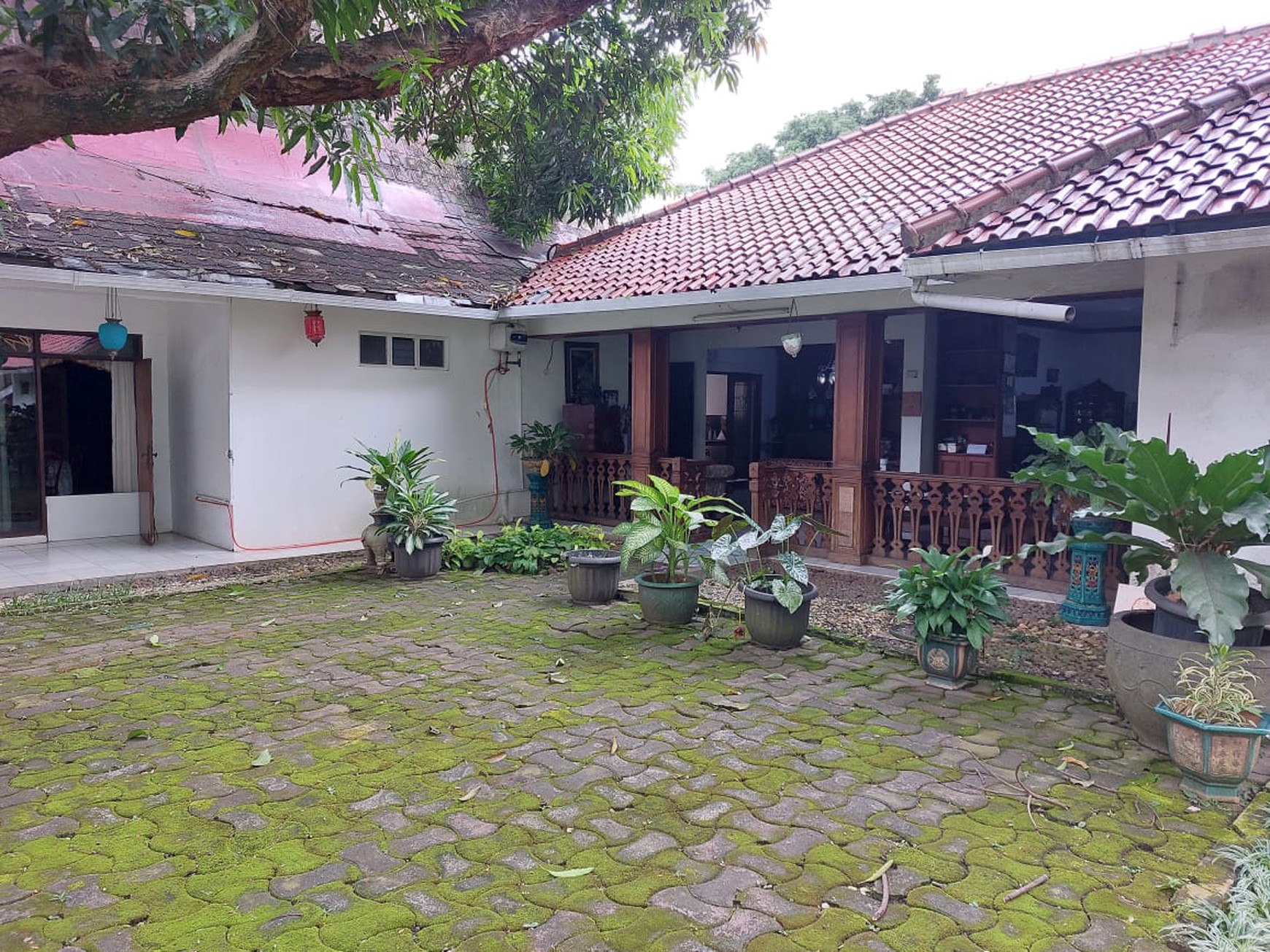 Rumah Mewah Luas di Menteng Jakarta Pusat LT 980 LB 488 Lokasi Stategis
