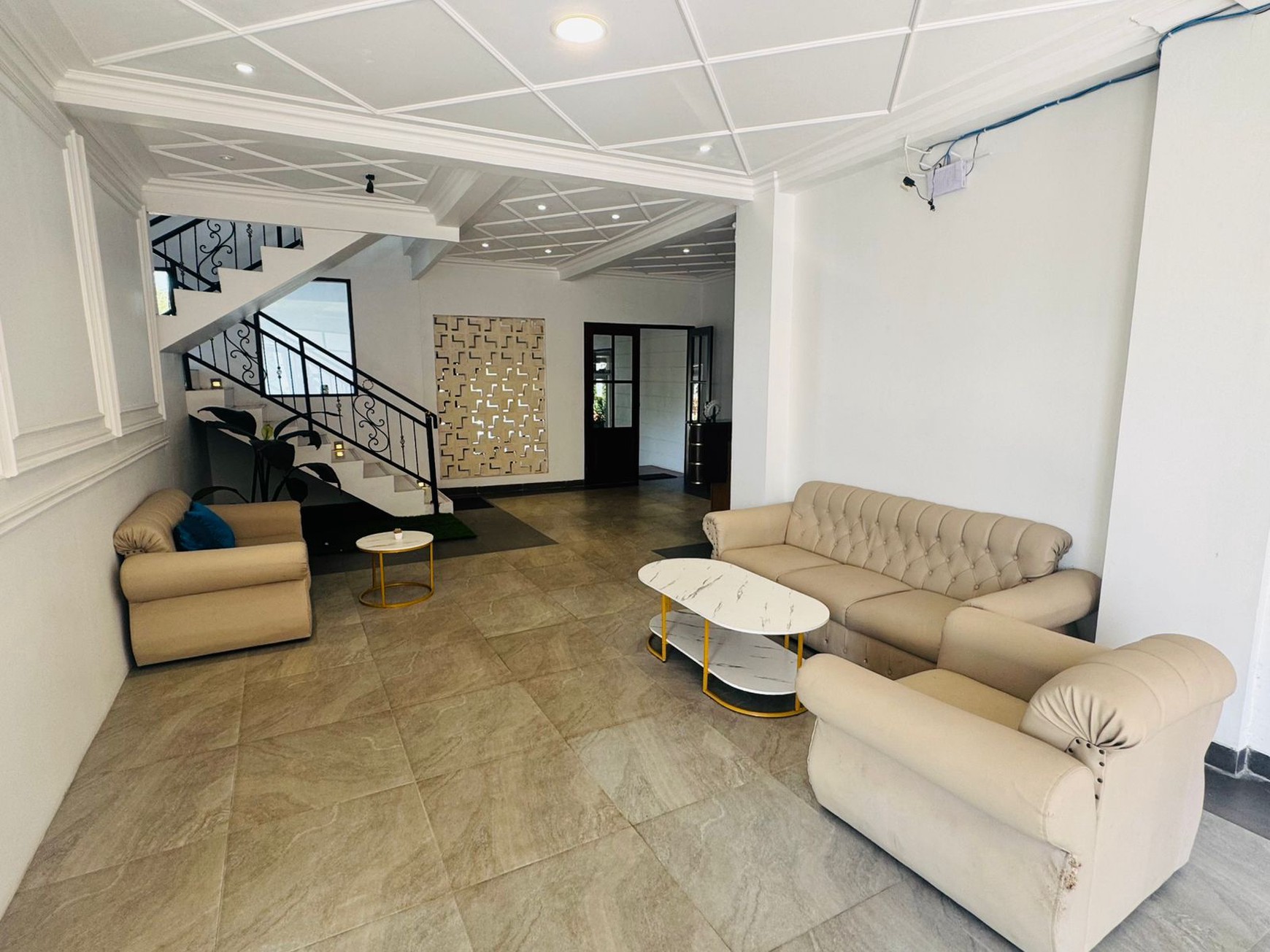 Guest House Bagus ada Kolam Renang di Sayap Dago, Bandung