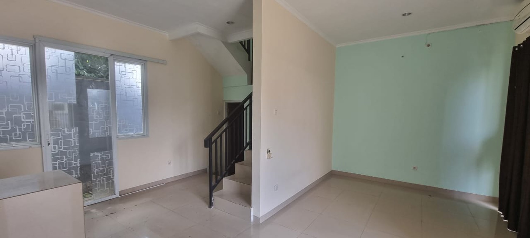 Rumah 2 Lantai Siap Huni dengan Hunian Nyaman dan Asri SHM @Pondok Aren.