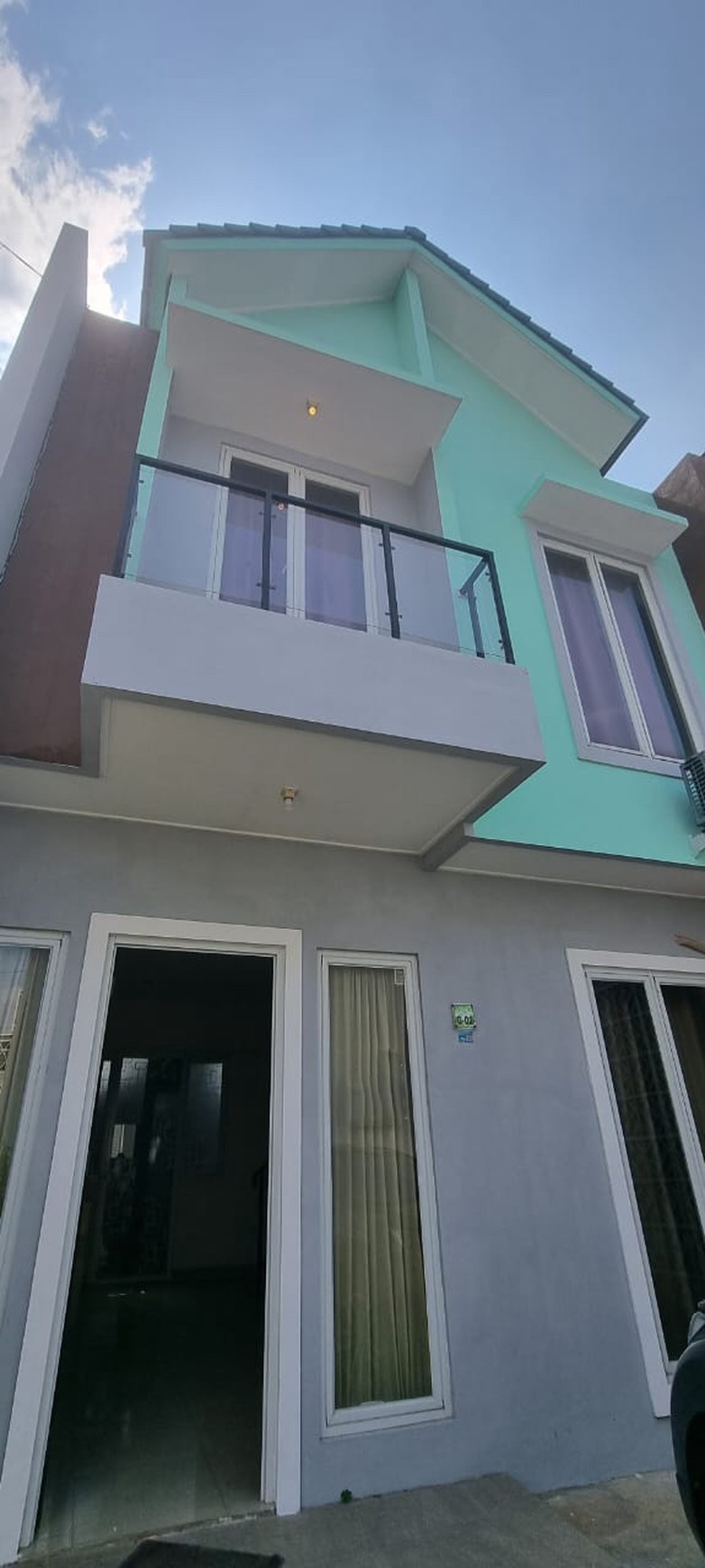 Rumah 2 Lantai Siap Huni dengan Hunian Nyaman dan Asri SHM @Pondok Aren.