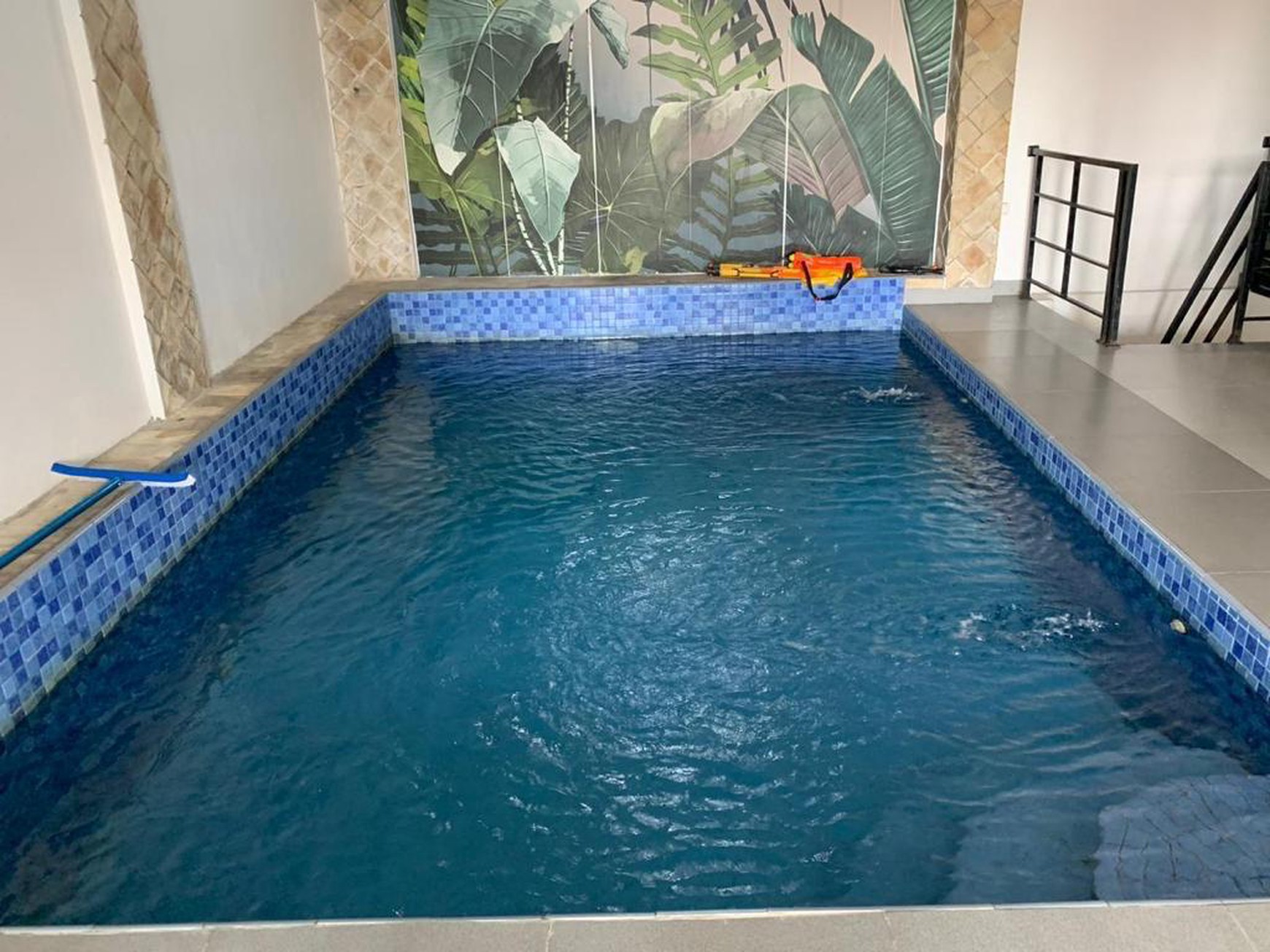 Rumah dengan gaya Modern, Murah dan Siap Huni di Rempoa Bintaro