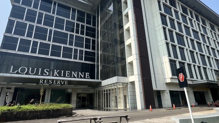 Apartemen Eksklusif Chadstone Tower Christal 