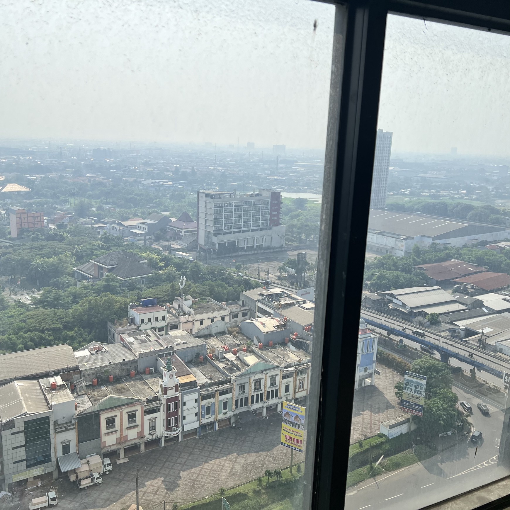 Apartemen Eksklusif Chadstone Tower Christal 