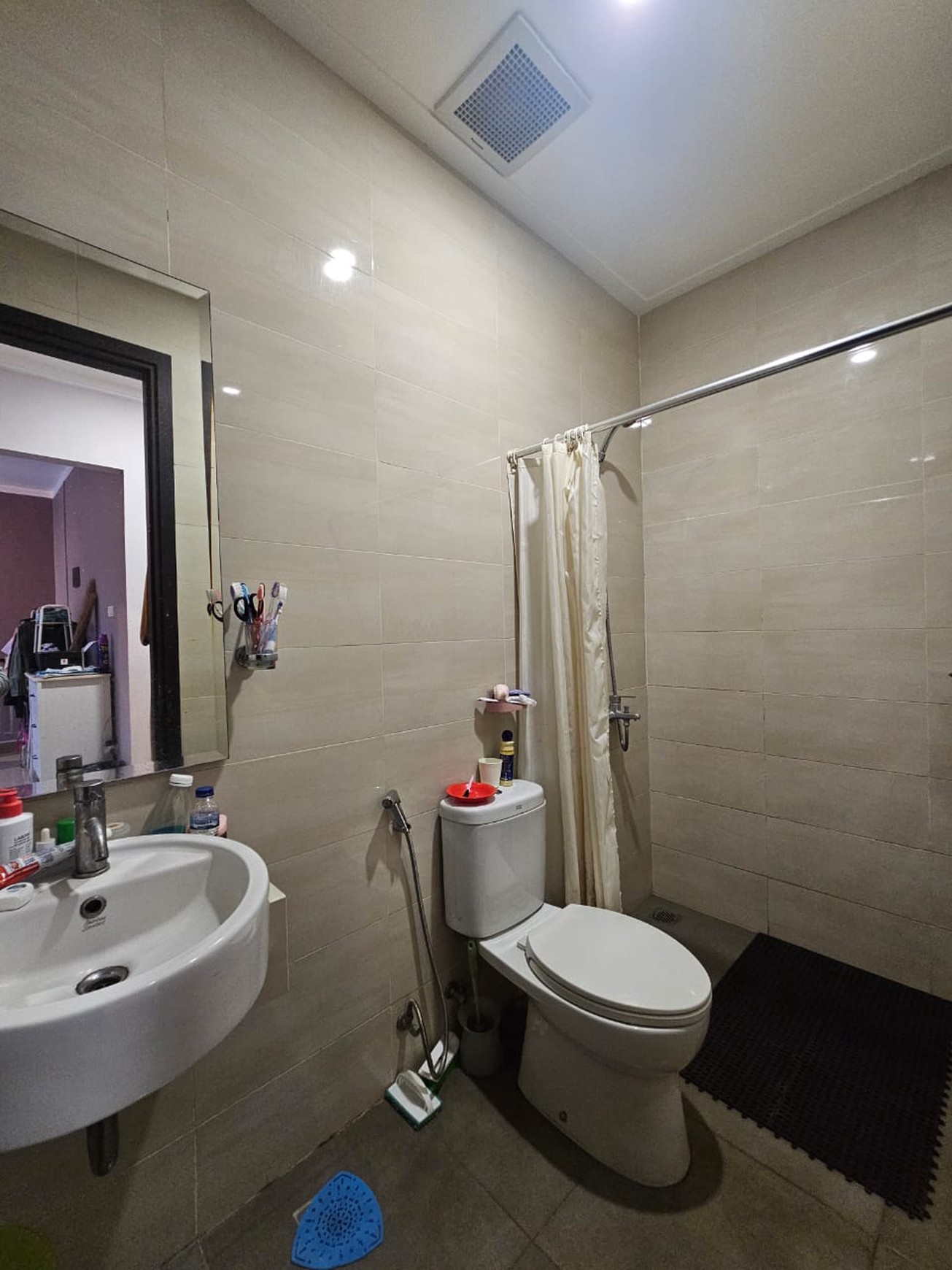 Rumah 2 Lantai Siap Huni KT 4+1 KM 3+1 Bintaro, Tangerang Selatan