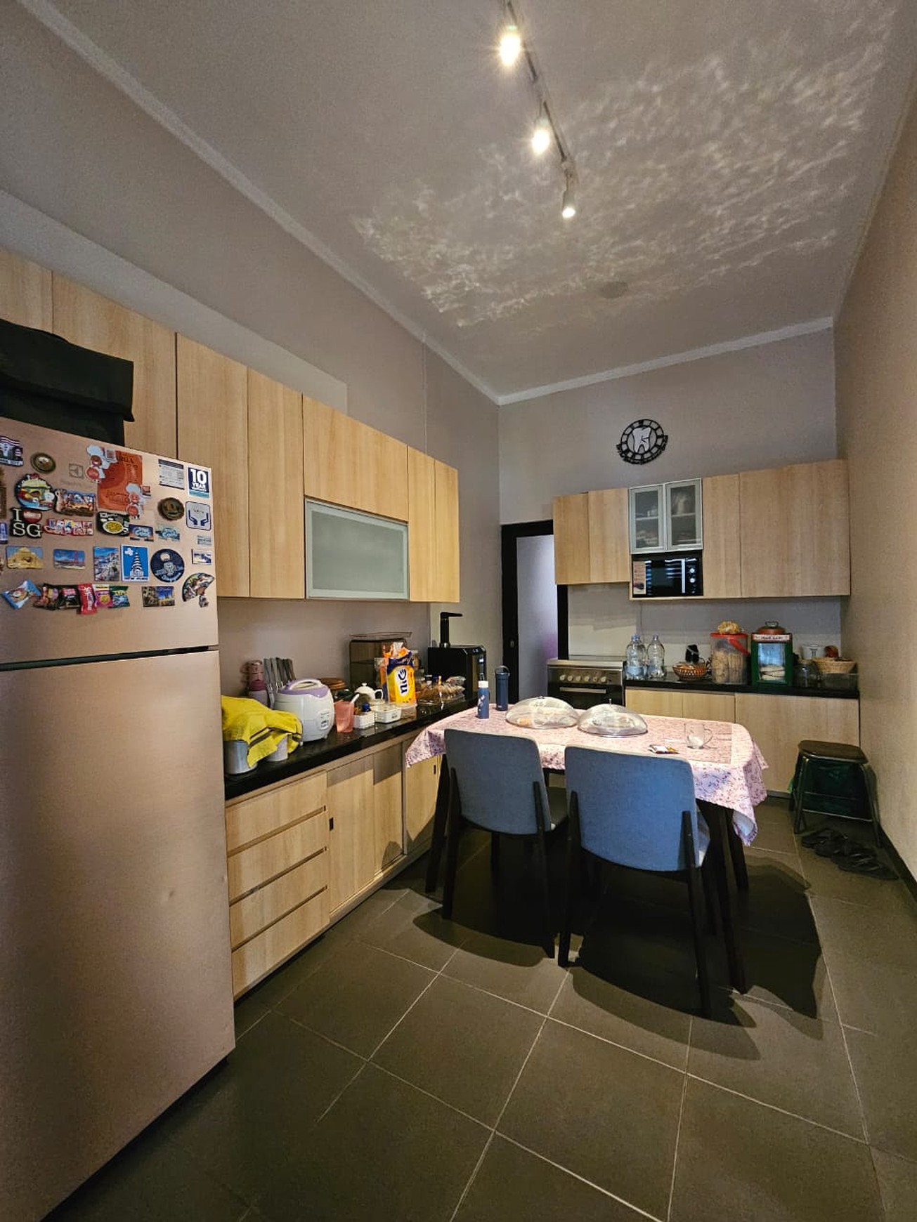 Rumah 2 Lantai Siap Huni KT 4+1 KM 3+1 Bintaro, Tangerang Selatan