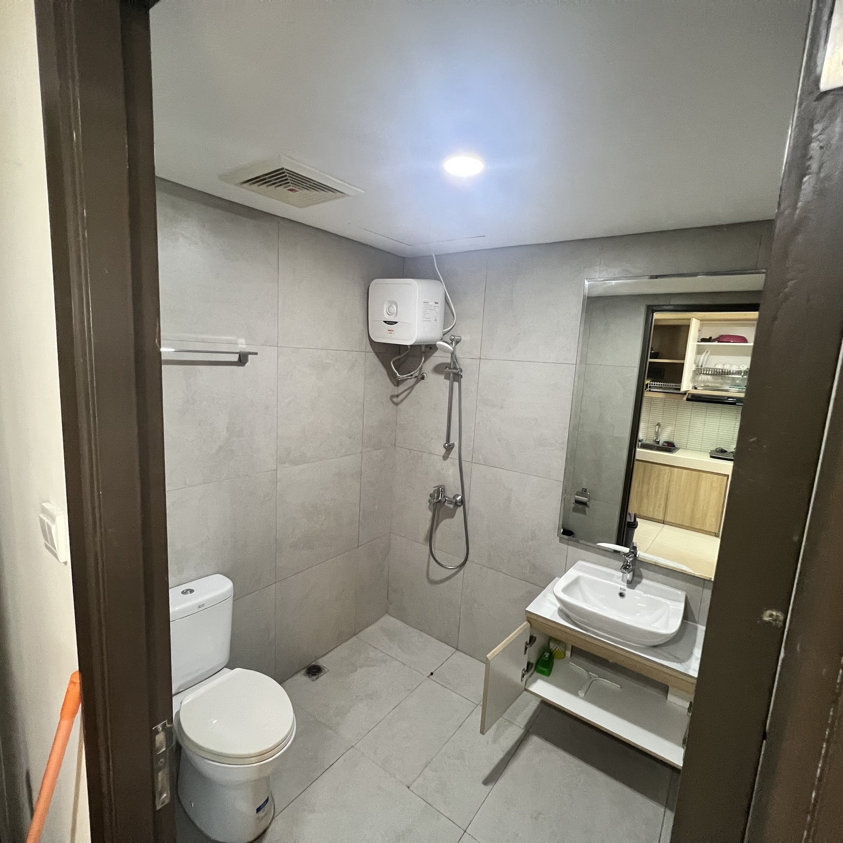 Apartemen Chadstone Cikarang - Siap Huni, Lokasi Strategis Pinggir Tol!
