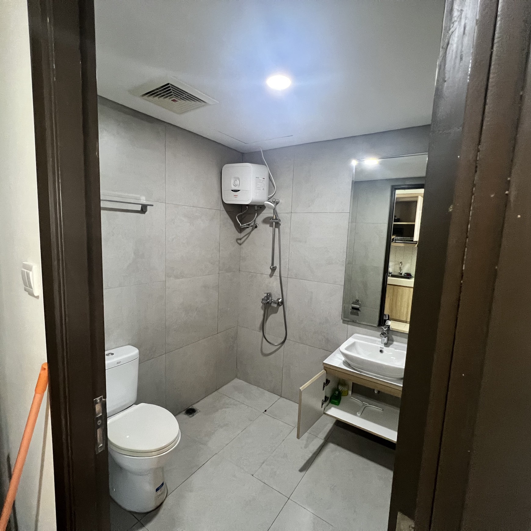 Apartemen Chadstone Cikarang - Siap Huni, Lokasi Strategis Pinggir Tol!
