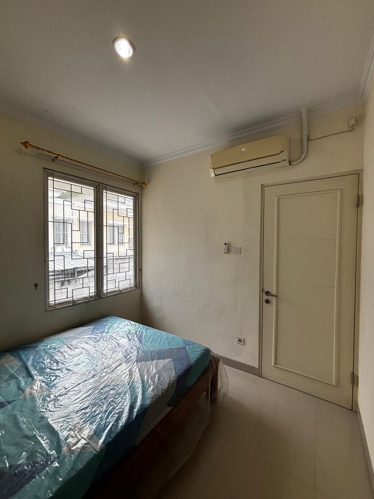 Rumah Cantik Siap Huni di Cluster Ambrosia, Lippo Cikarang - Lingkungan Nyaman & Strategis!