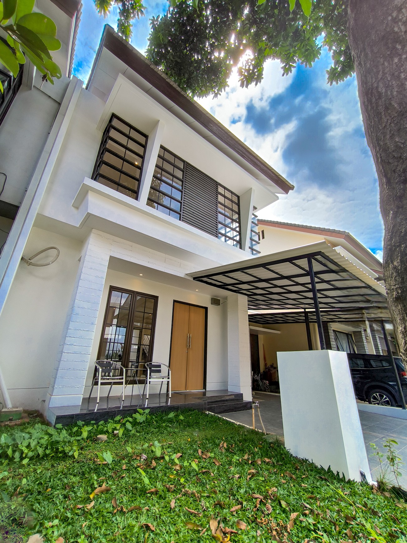 Rumah Bagus Siap Huni Terawat dan Asri di Emerald Residence, Bintaro Jaya Sektor 9