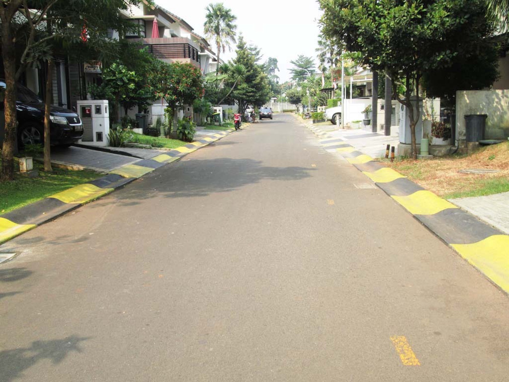 Rumah Bagus Siap Huni Terawat dan Asri di Emerald Residence, Bintaro Jaya Sektor 9