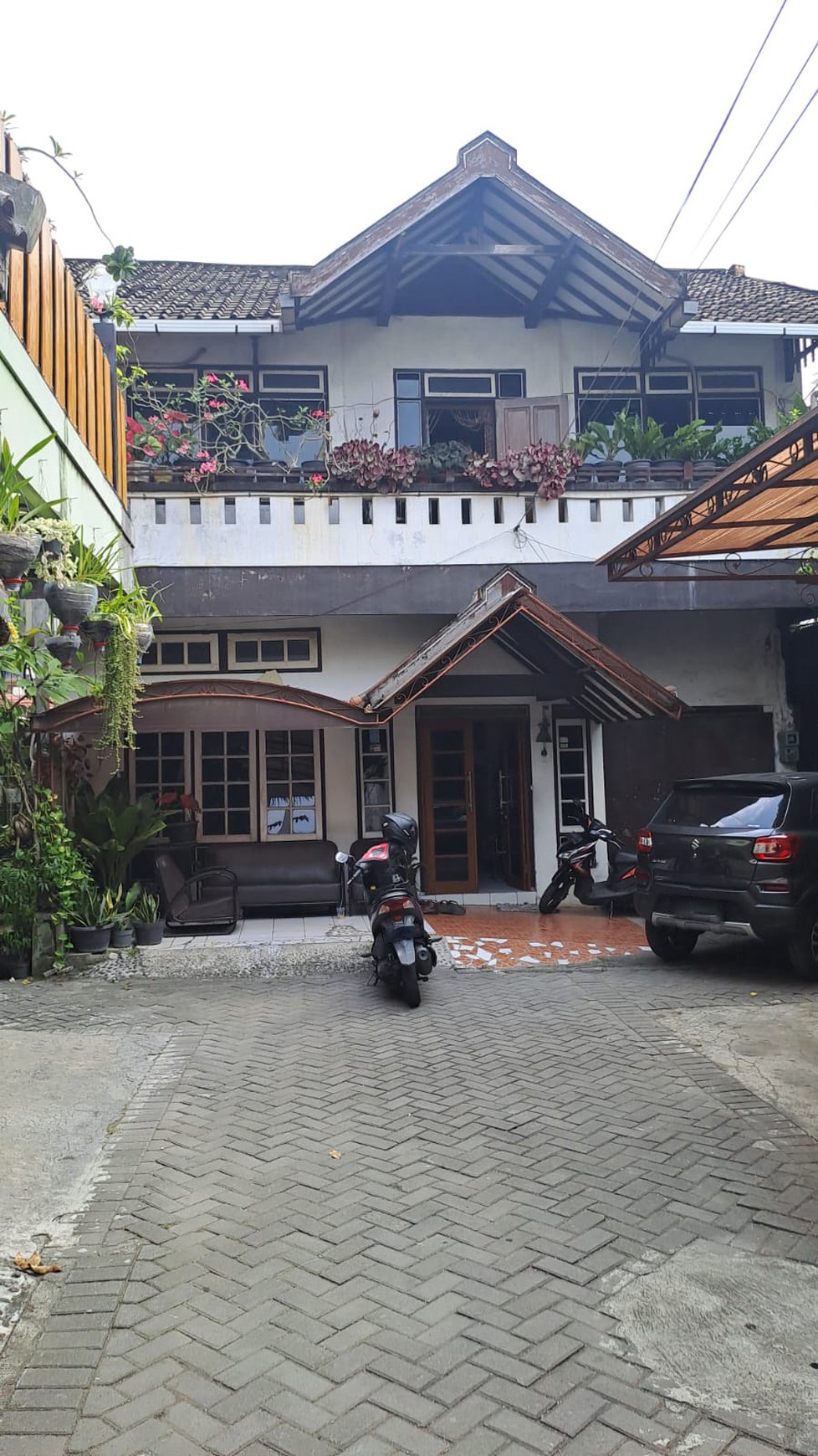 Rumah 2 Lantai Luas di Sleman Yogyakarta LT 201 LB 4000