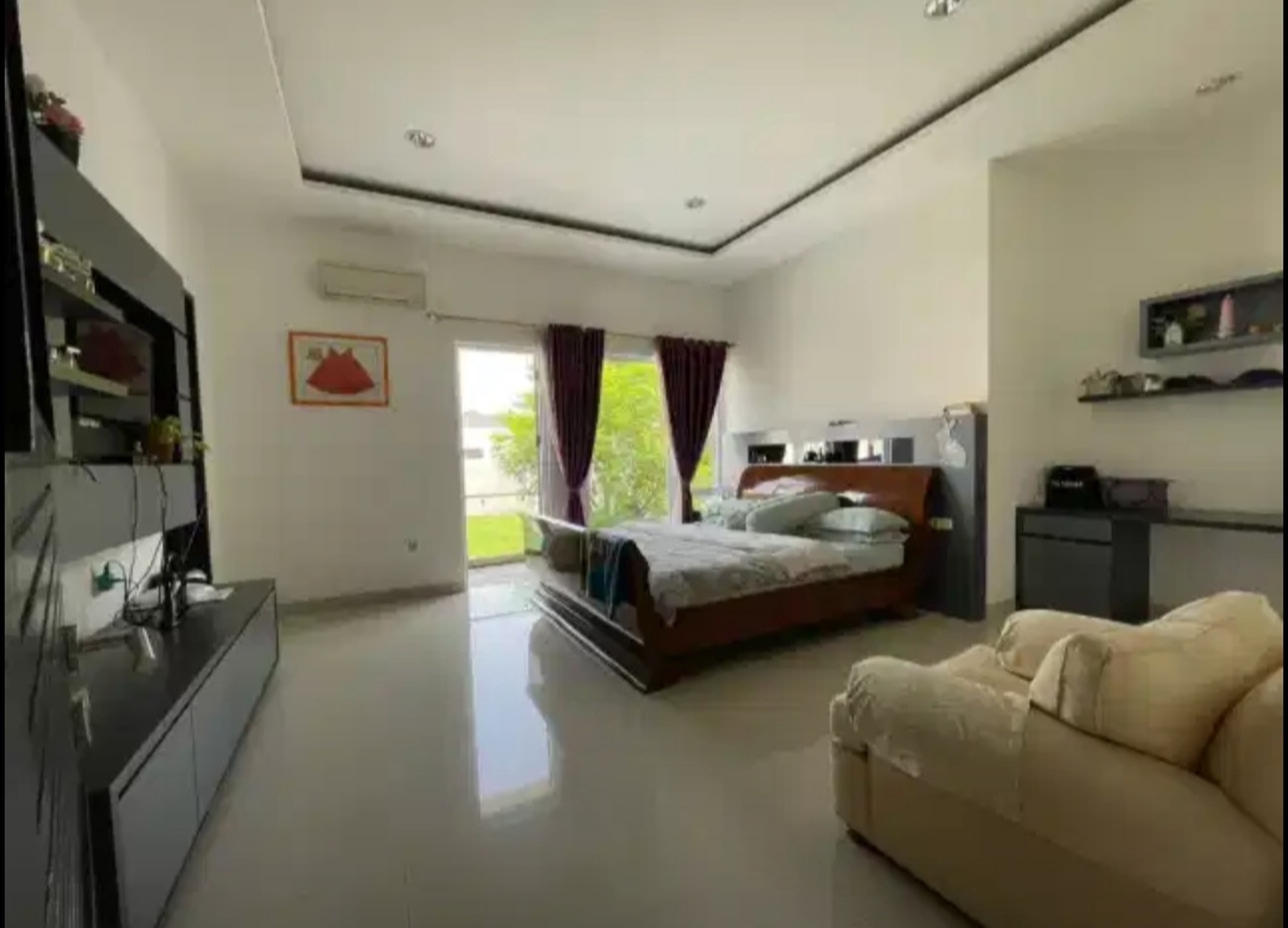 Flash Sale. Rumah 3 lantai The Spring Scarlet, Gading Serpong