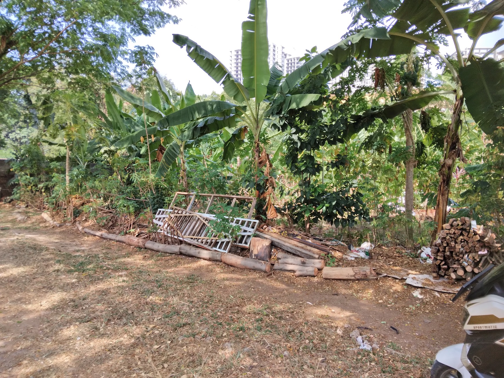 Rumah Hitung Tanah Area Cipete