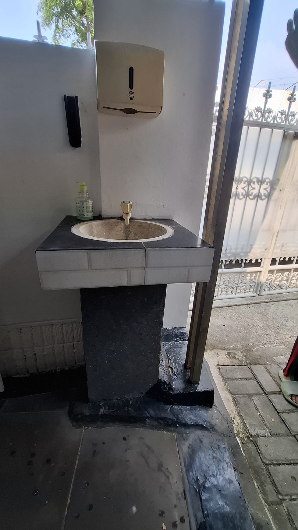 Ruang Usaha Lokasi di Area Tebet Barat Jaksel