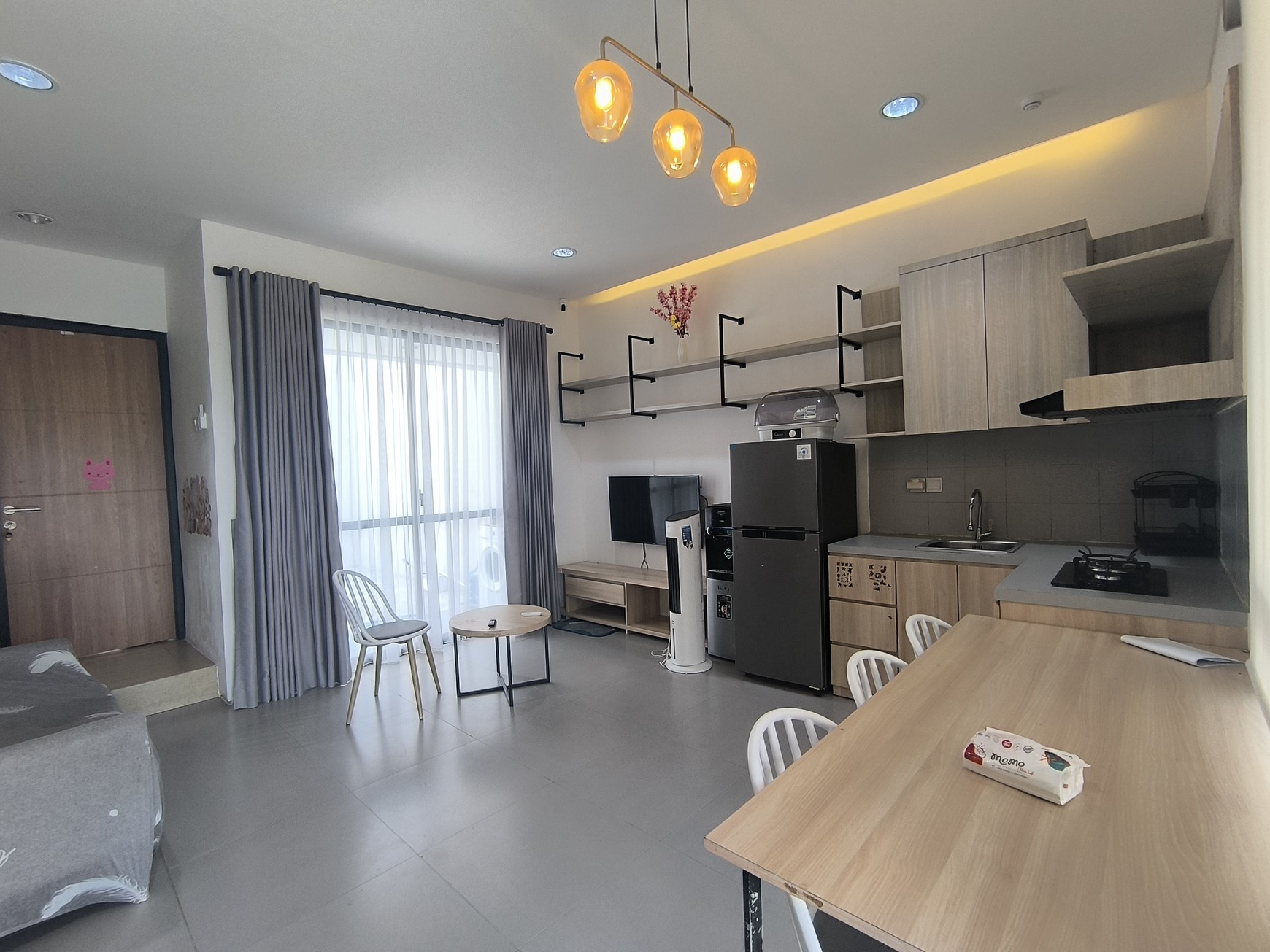 Dijual Rumah Cantik Full Furnished Siap Huni di Grand Wisata cluster O8, Bekasi