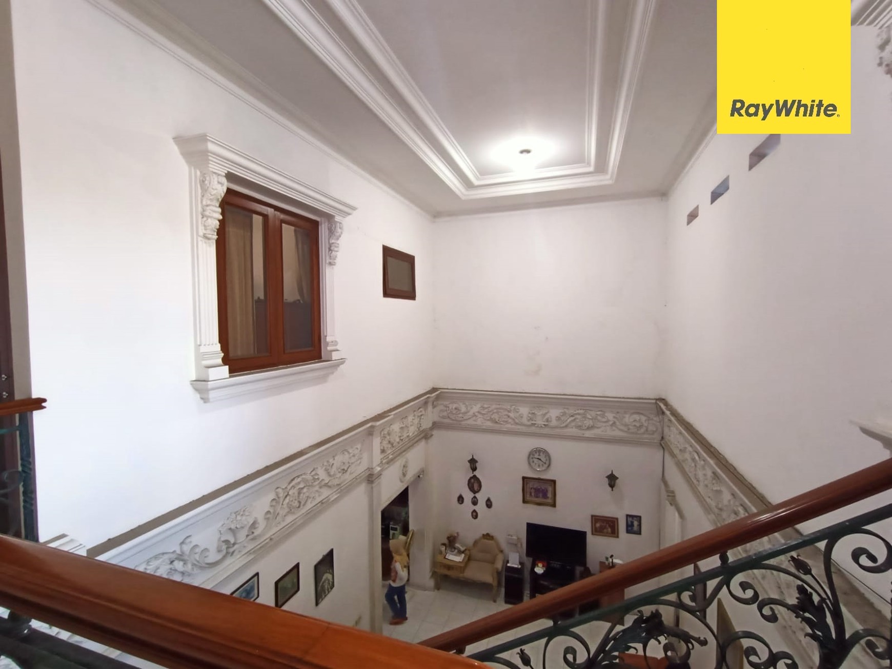 Dijual Rumah Mewah Di Raya Gubeng Surabaya Pusat