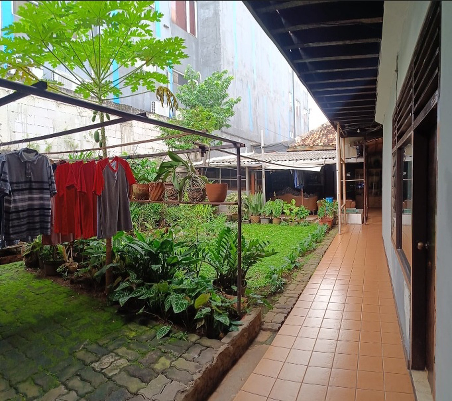 Dijual Rumah Kos 23 kamar di Kramat , Jakarta Pusat.