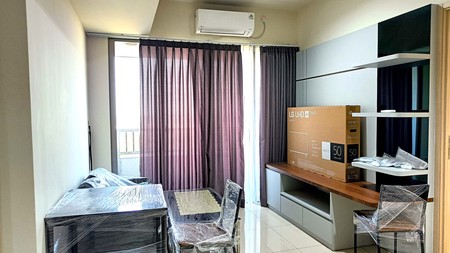 Premium Living! Apartemen 2 BR di Newport OC - View Indah, Akses Mudah