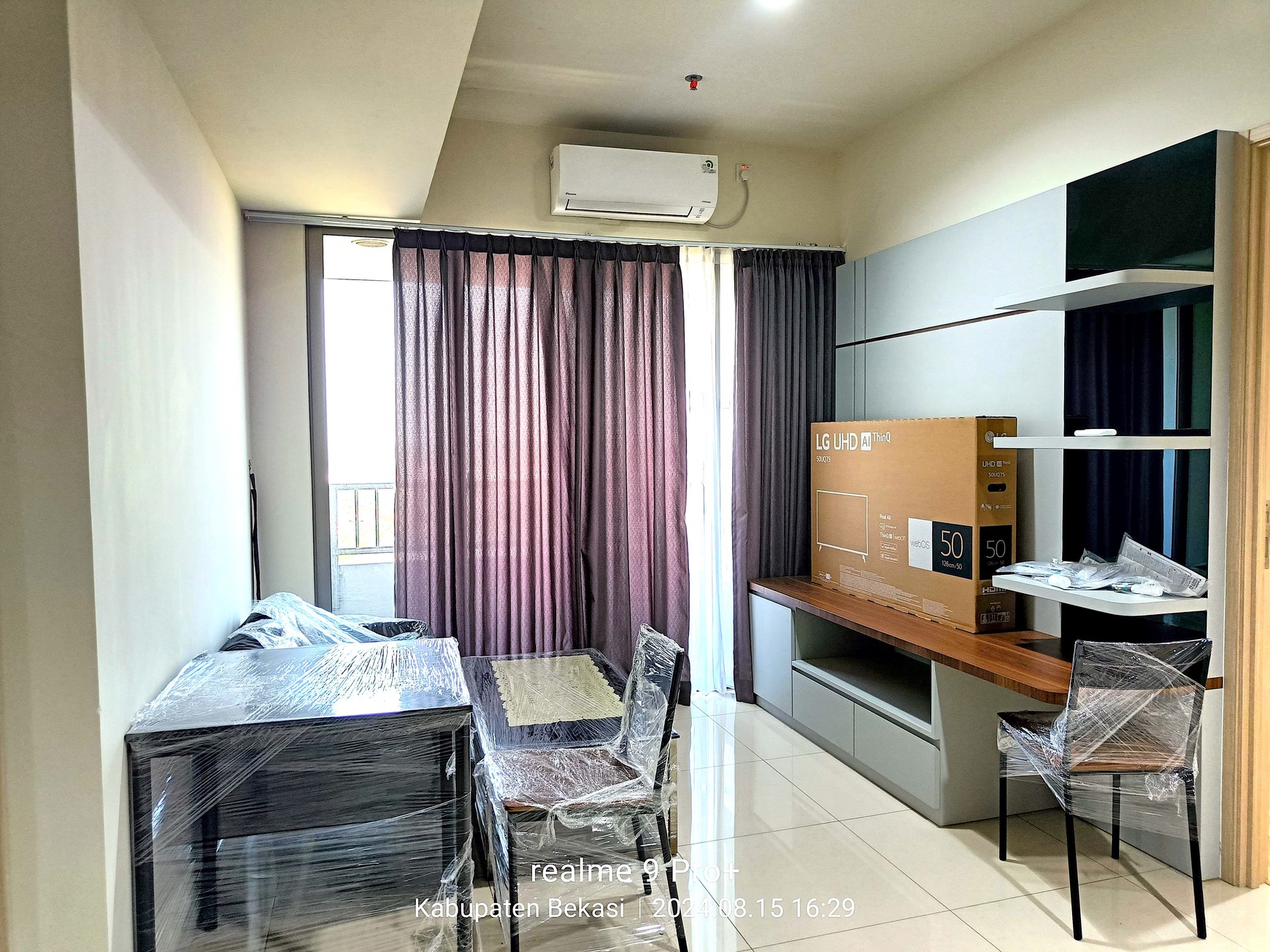 Premium Living! Apartemen 2 BR di Newport OC - View Indah, Akses Mudah
