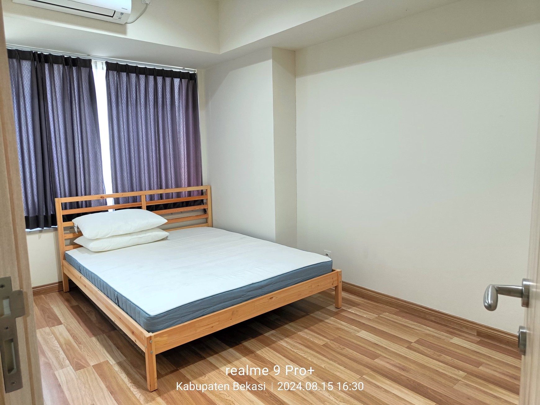 Premium Living! Apartemen 2 BR di Newport OC - View Indah, Akses Mudah