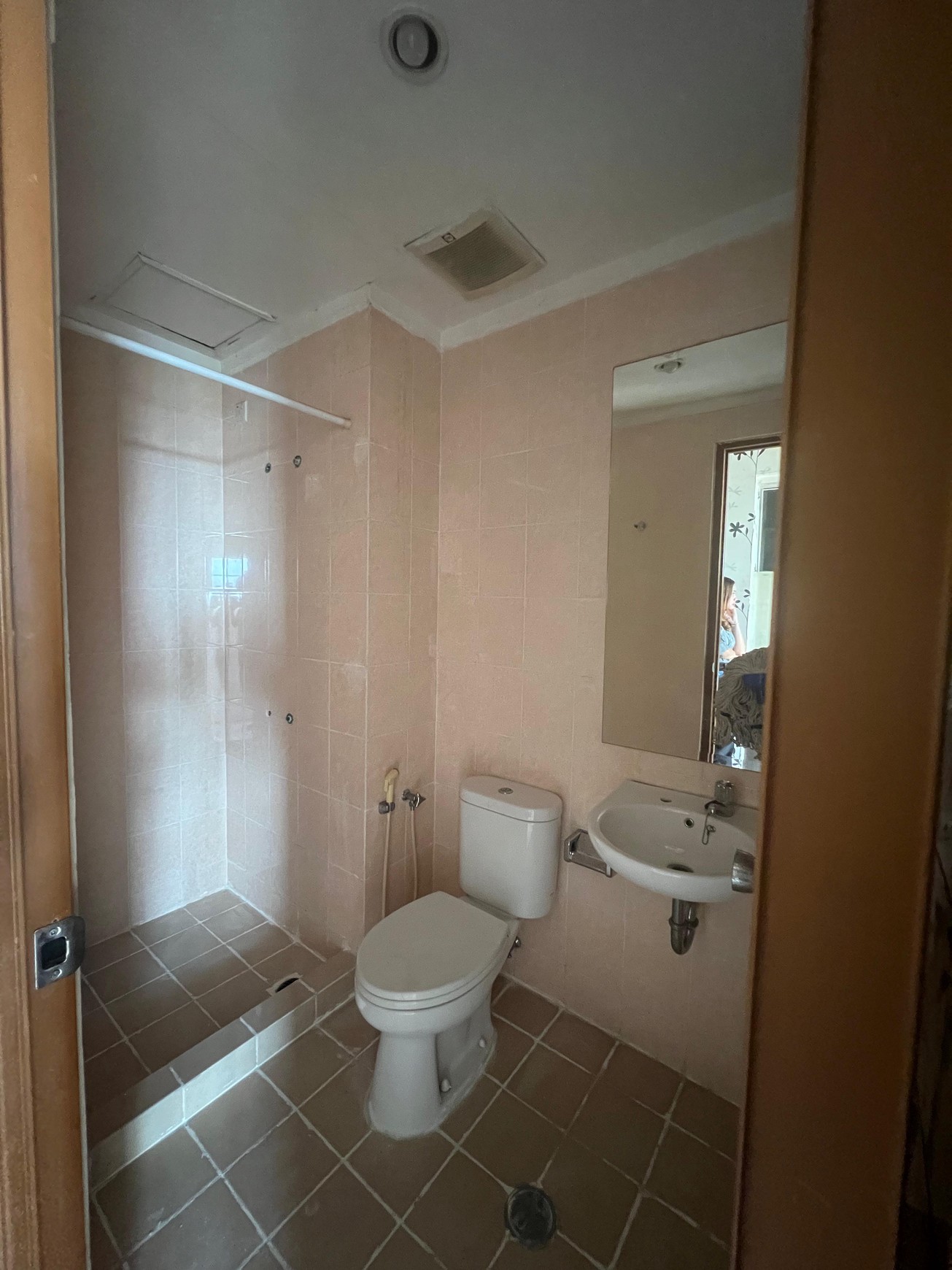 Apartemen Grand Kartini siap huni lokasi strategis, Harga nego di Pusat Kota