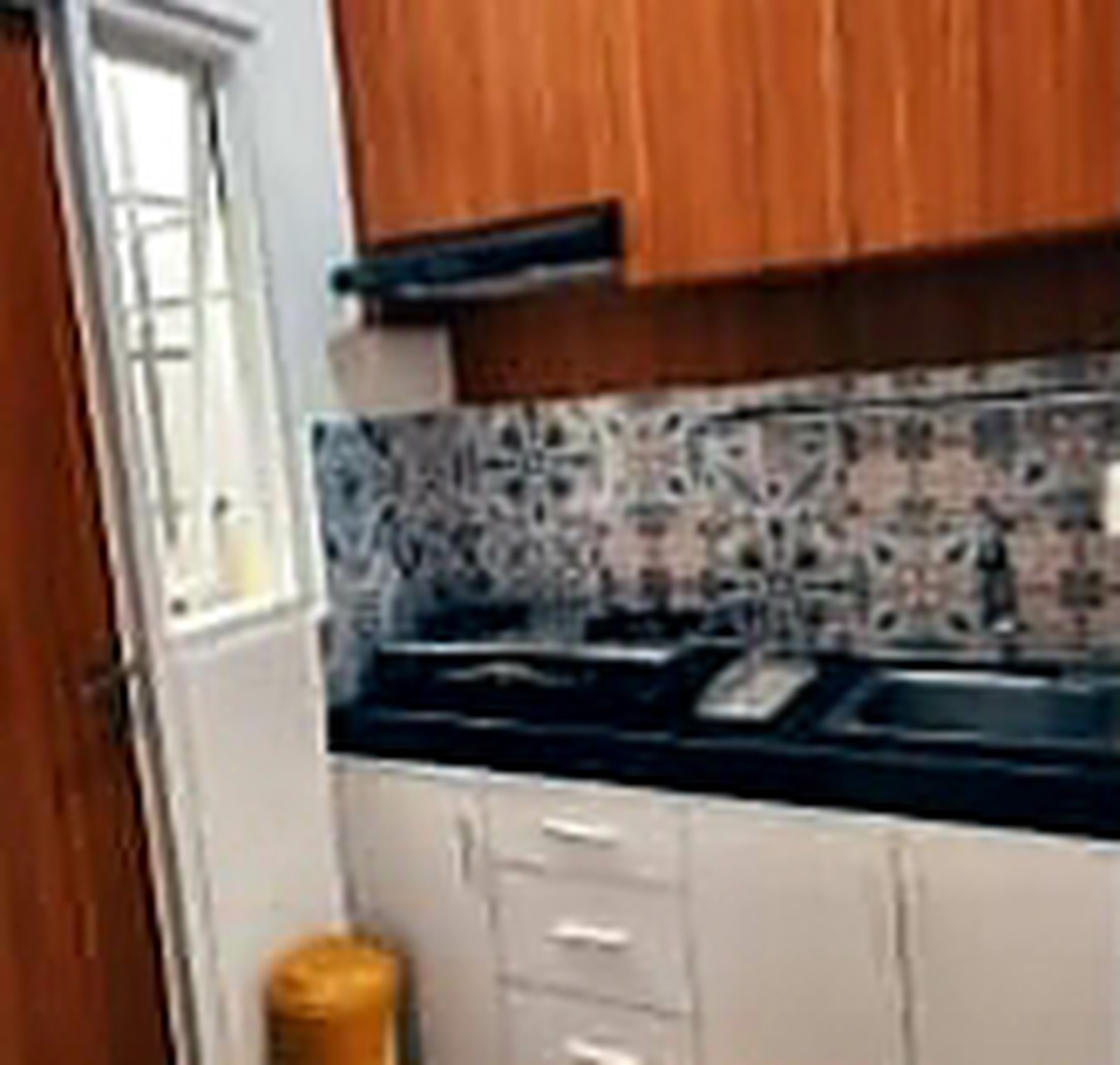 Disewa rumah nyaman dalam cluster di Ciputat dekat Tip Top Ciputat