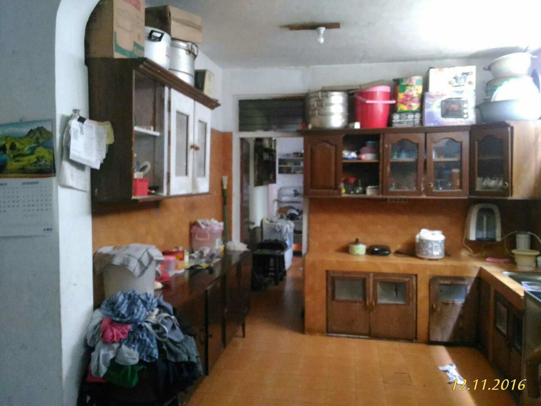 Rumah halaman luas lokasi strategis dekat dengan bintaro.