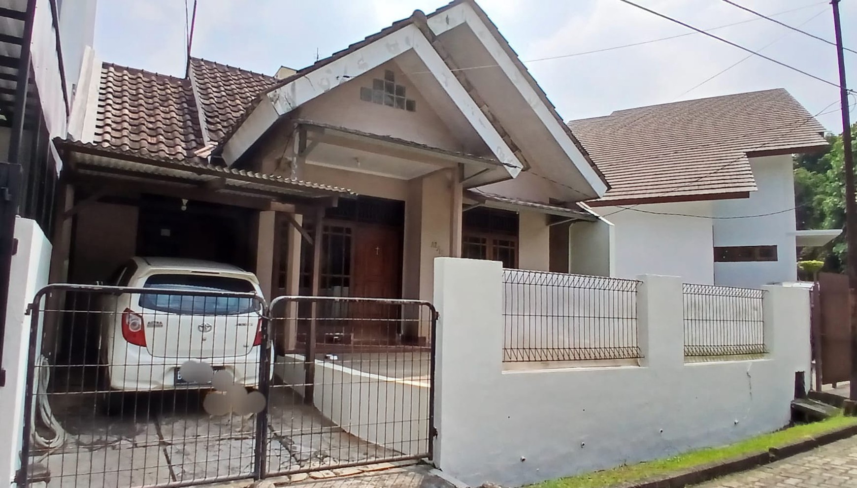Rumah 1 lantai, rapih siap huni dalam Cluster di Jombang.