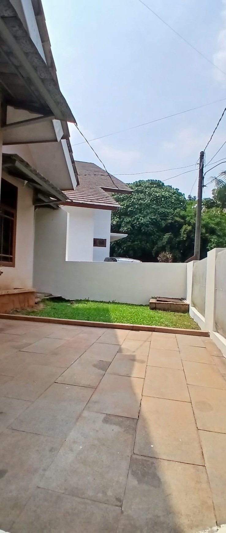 Rumah 1 lantai, rapih siap huni dalam Cluster di Jombang.