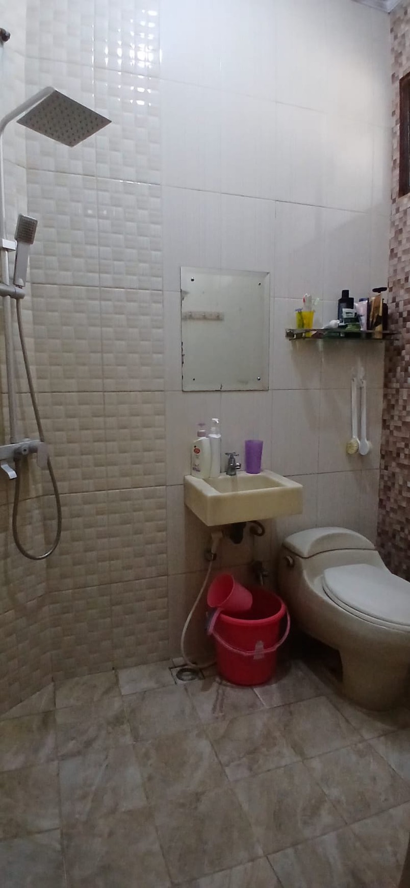 Rumah 1 lantai, rapih siap huni dalam Cluster di Jombang.